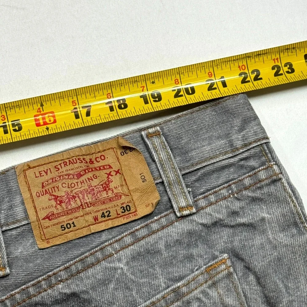 Levi's‎ 501 Straight Leg Button-Fly Jeans Mens Size 42x30 Gray Denim Cotton